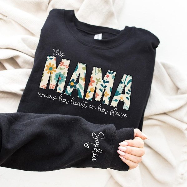 Custom Sweatshirt for Nana Christmas Gift for Nana I Wear My Heart On My Sleeve Nana Sweatshirt with Grandkids Name on Sleeve Nana Gift2