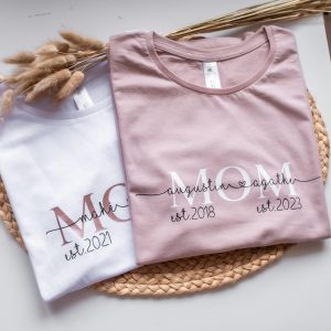 Personalised MOM t-shirt, Mama t-shirt with children's names and year, Mother's Day Gift