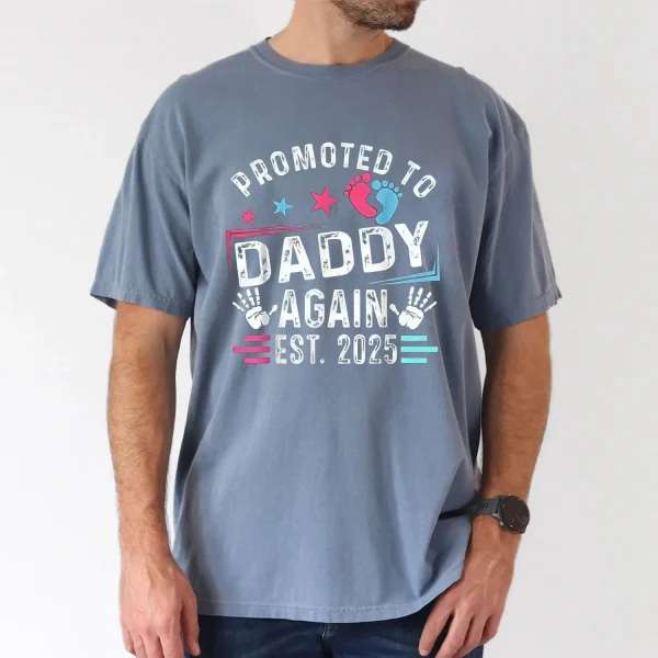 Casual Cotton T Shirt with Promoted to Daddy Again Est. 2025 Print Crew Neck Short Sleeve Regular Fit All Season Knit Fabric Tee for Daily Casual Wear 220gm2 3