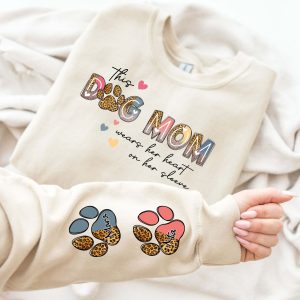 Custom Dog Mom Sweatshirt, This Dog Mom Wears Her Heart On Her Sleeve, Personalized Dog Name, Dog Mama Sweatshirt, Dog Lover Gift