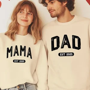 Custom Mom And Dad Shirts, Matching Dad And Mom, New Dad Shirt, Mom Est 2025, New Mom And Dad Gift, The Best Family Holiday Gift