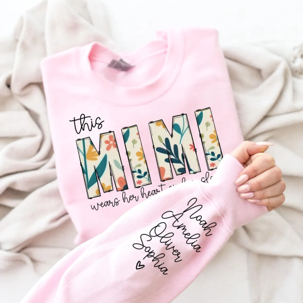 Mimi Gift Custom Christmas Gift for Mimi Sweatshirt I Wear My Heart On My Sleeve Kids Name on Sleeve Personalized Gift for Mimi Shirt 4