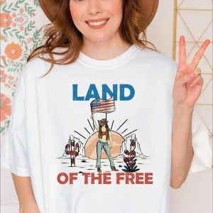 Land Of The Free Cowboy 4th of July T-Shirt – Retro Western USA Tee, Patriotic Independence Day Graphic, Classic 4th of July Wear