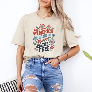 Floral America Land of the Free T-Shirt – Patriotic Boho Retro 4th of July Tee for Women, Independence Day Celebration Shirt