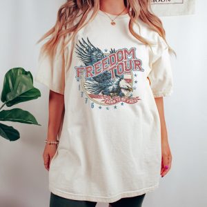 Vintage Freedom Eagle T-Shirt – Retro 4th of July Patriotic Graphic Tee – Comfort Colors® USA Shirt for Men & Women