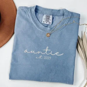 Auntie Est T-Shirt, Custom Aunt, Pregnancy Reveal to Aunt, New Aunt Gift, Pregnancy Announcement Gift Shirt
