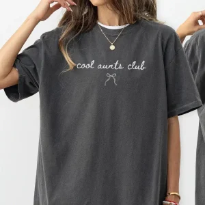 Cool Aunt Club T-Shirt, Cute Auntie Shirts Gift, Pregnancy Announcement, Gift for Aunt, Pregnancy Reveal to Aunt