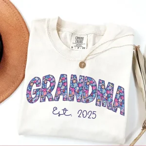 Floral Grandma Shirt Grandma Est 2025 Shirt 2