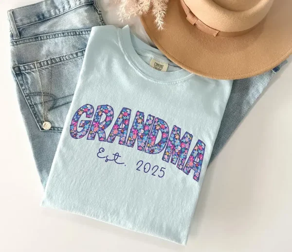 Floral Grandma Shirt Grandma Est 2025 Shirt 4
