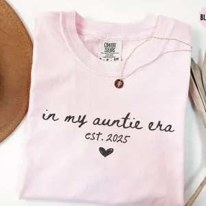 Personalized Auntie Est 2025 3