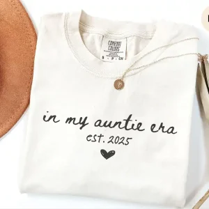 Personalized Auntie Est 2025 4