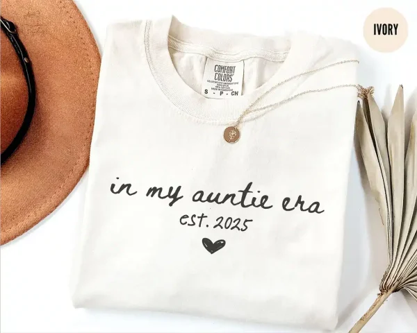 Personalized Auntie Est 2025 4