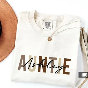 Personalized Auntie T-shirt, Auntie Shirt, Trendy Aunt Outfit, Cool Auntie Clothing's, Matching Family Tees, New Aunt Gifts