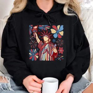 Retro 4th of July Statue of Liberty Hoodie – Vintage USA Independence Day Hoodie, Patriotic America Hoodie for Men & Women
