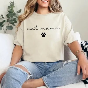 Cat Mama T-Shirt – Funny Cat Mom Graphic Tee, Cute Pet Owner Gift, Mother's Day Outfit for Cat Lovers, Trendy Mom Shirt