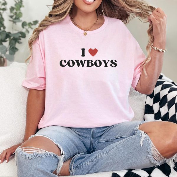 I Love Cowboys Baby Tee Western Baby Tee Cowboy Crop Top Country Concert Shirt Outfit Rodeo Shirt 1