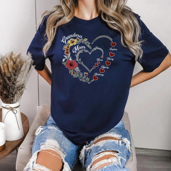Custom Mama Shirt Personalized Mom Shirt Mom Heart Shirt Shirt with Kids Names Mothers Day Gift Gift for Mothers Day Mama Graphic Tee 3 1