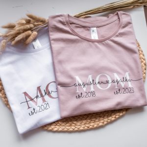Personalised MOM t-shirt, Mama t-shirt with children's names and year, Mother's Day Gift