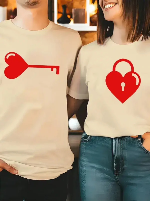 Stylish Heart Key Lock Graphic 3