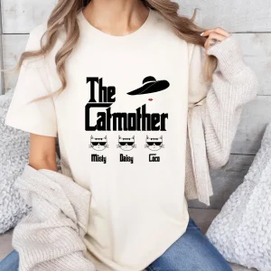 The Catmother T-Shirt, Cat Mum T Shirt, Cat Mama Tee, Cat Lovers Top, Funny Cat Mum T-shirt, Personalized Cat Names Tee